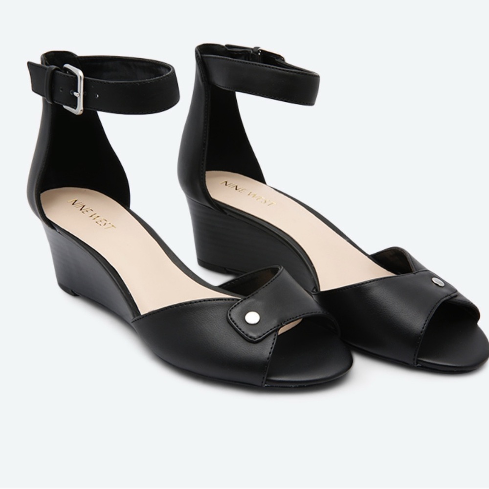 Nine West Black Patiam Ankle Strap Sandals